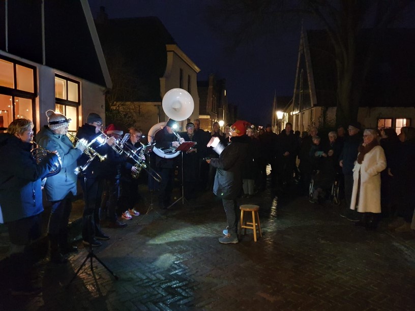 ResizerImage816X612 kerstfeest in De Waal